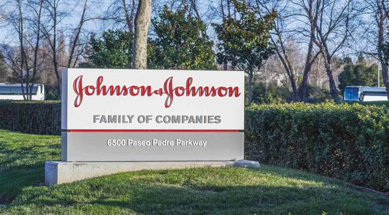 General Electric, Johnson & Johnson to Split Into New Companies